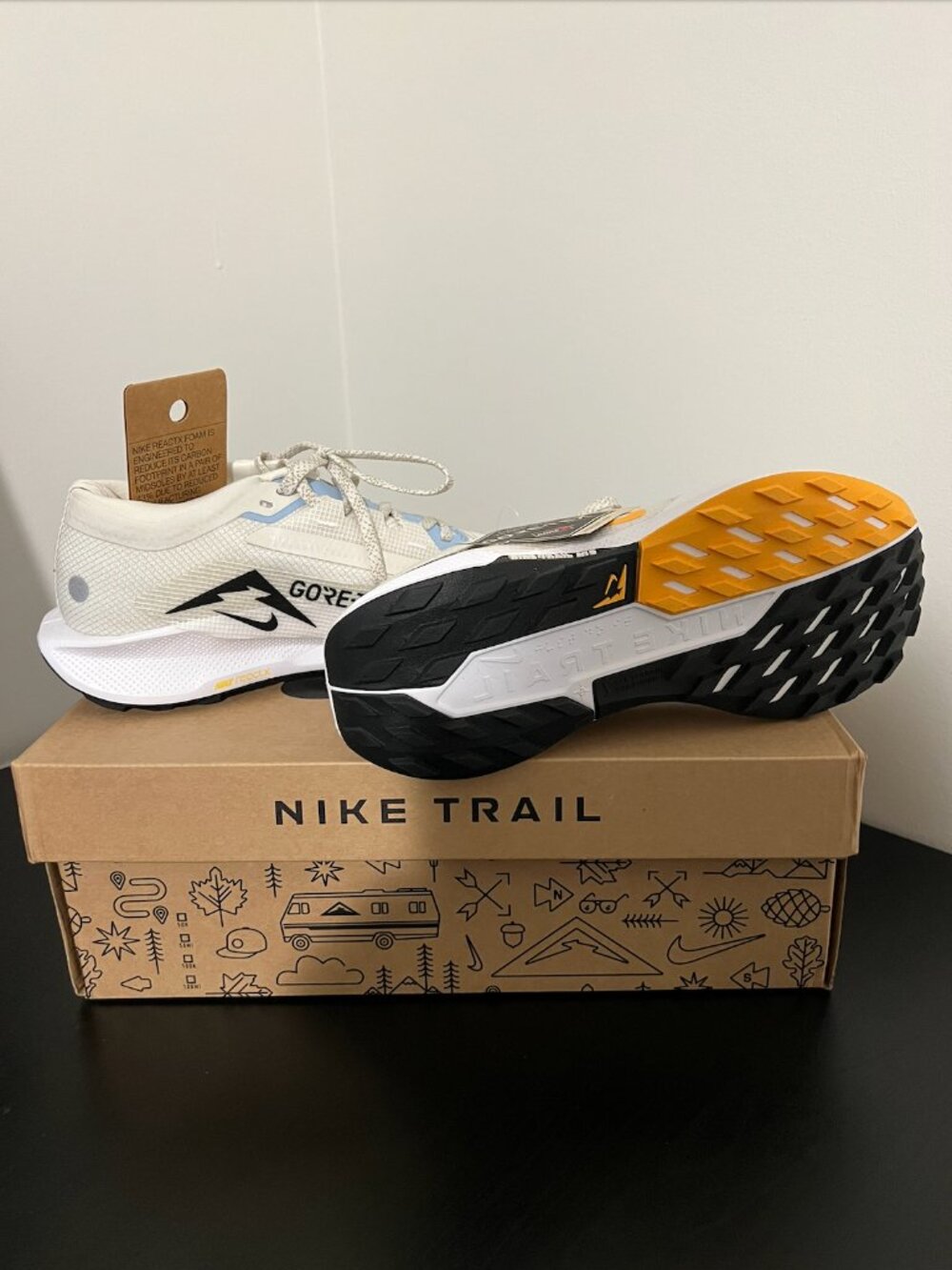 Nike Pegasus Trail 5 GORE-TEX (7.5 Womens) - Picture 2 of 4